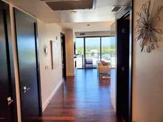 Photo #5: 6089349 Listing