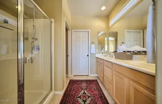 Photo #4: 6089740 Listing