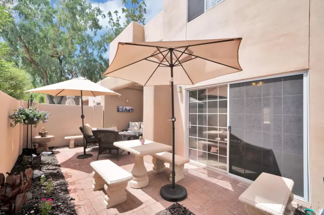 MLS: 6089872 Condo For Sale