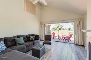 Photo #3: 6089916 Listing 