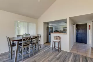 Photo #5: 6089916 Listing 