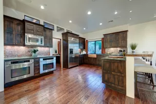 Photo #5: 6089925 Listing 