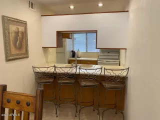 Photo #6: 6090032 Listing