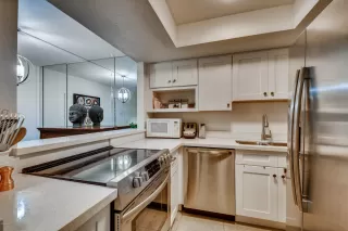 Photo #4: 6090157 Listing