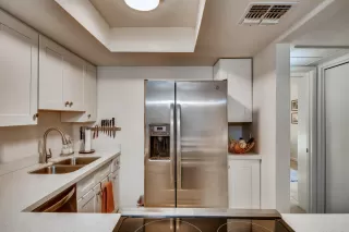 Photo #5: 6090157 Listing