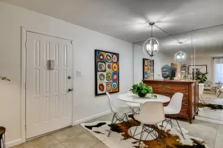 Photo #6: 6090157 Listing