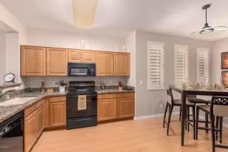 Photo #5: 6090386 Listing 