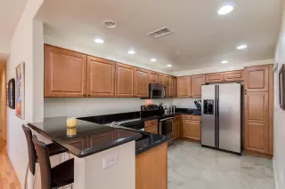 Photo #6: 6090596 Listing