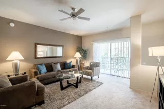 Photo #4: 6091119 Listing