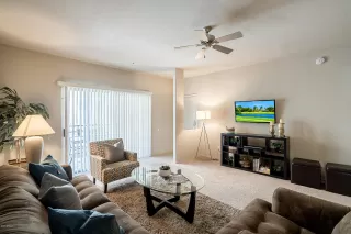 Photo #5: 6091119 Listing