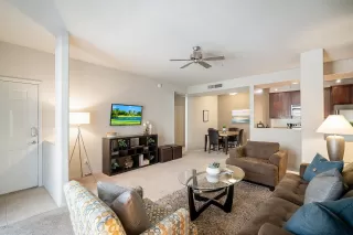 Photo #6: 6091119 Listing