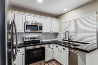 Photo #1: 6091333 Listing 