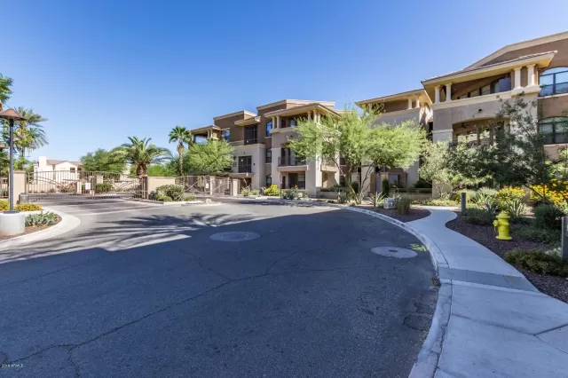 MLS: 6091399 Condo For Sale