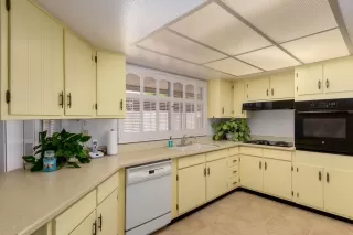 Photo #6: 6091595 Listing