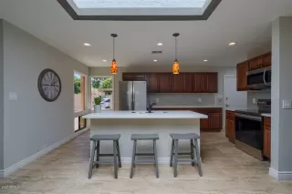 Photo #6: 6091747 Listing