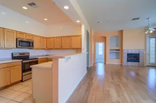 Photo #5: 6091905 Listing