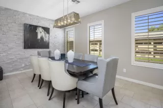 Photo #2: 6091927 Listing