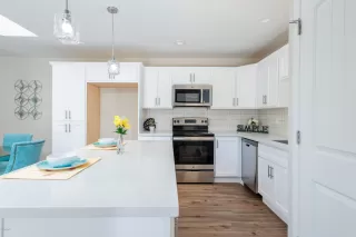 Photo #5: 6092054 Listing