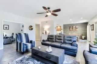 Photo #2: 6092102 Listing