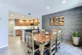 Photo #3: 6092102 Listing