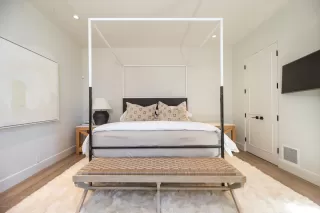 Photo #5: 6092353 Listing