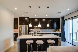 Photo #6: 6092360 Listing