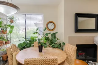 Photo #4: 6092365 Listing