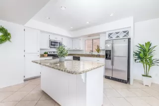 Photo #2: 6092642 Listing 