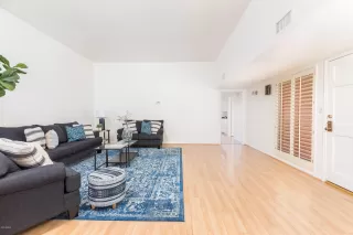 Photo #6: 6092642 Listing 