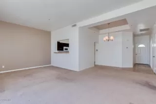 Photo #3: 6092713 Listing