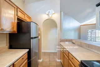 Photo #6: 6092796 Listing