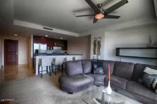 Photo #6: 6092881 Listing