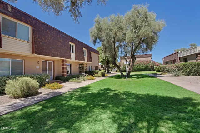 MLS: 6092919 Condo For Sale