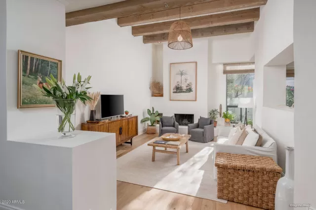 MLS: 6092996 Condo For Sale