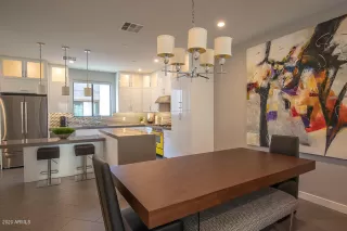 Photo #2: 6093011 Listing