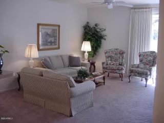 Photo #5: 6093139 Listing