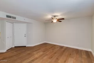 Photo #3: 6093672 Listing