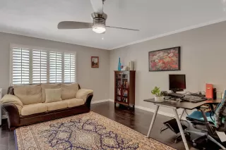 Photo #5: 6093747 Listing