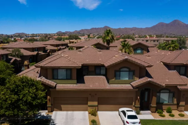 MLS: 6093879 Condo For Sale