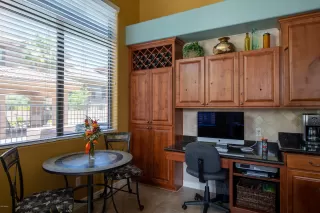 Photo #3: 6093879 Listing