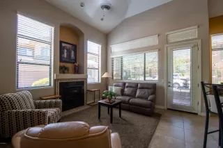 Photo #6: 6093879 Listing