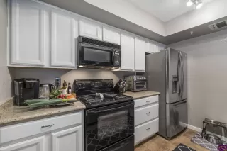 Photo #6: 6093974 Listing 
