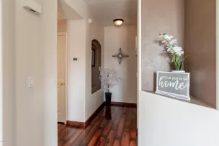 Photo #5: 6094048 Listing