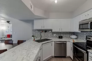 Photo #1: 6094395 Listing