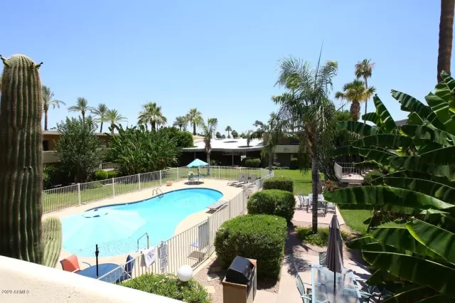 MLS: 6094492 Condo For Sale