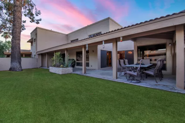 MLS: 6094553 Condo For Sale