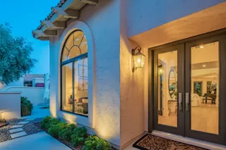 Photo #5: 6094747 Listing