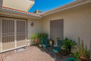 Photo #2: 6095093 Listing