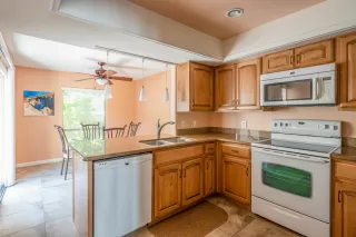 Photo #3: 6095093 Listing
