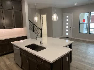 Photo #2: 6095218 Listing